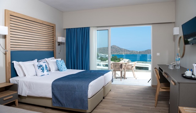 Elounda Breeze Resort - All Inclusive in Agios Nikolaos