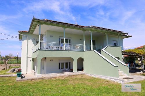 Emily's Home in Epanomi