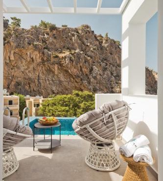 Enilion Luxury Suites