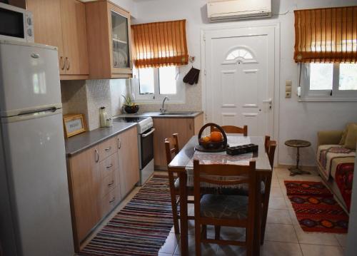 Ethia 2Floor Mountain View Cottage garden wifi ac in Ethiá