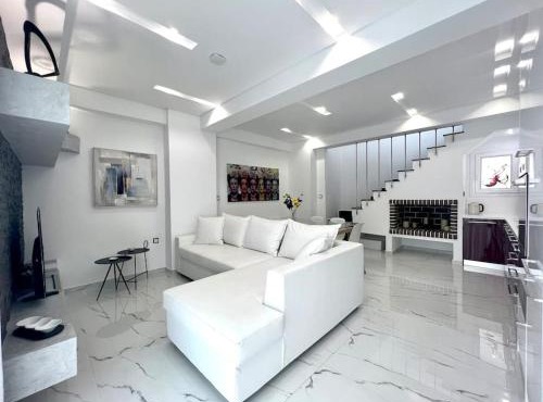 Evilion Maisonette in Athens in Athens