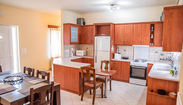 Evoia Village House