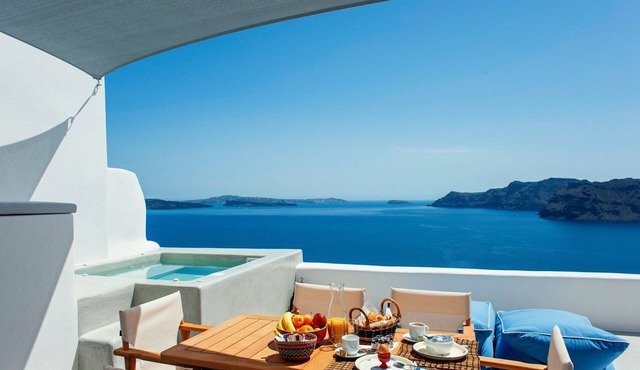 Exquisite Santorini Villa | Etoile Luxury Cavehouse | Santorini Exceptional