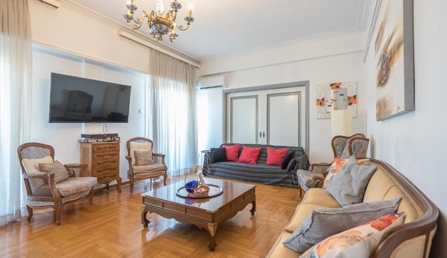 FilOikos Reunion Central Mansion 5BR 3BA