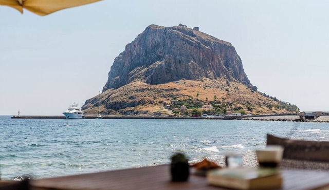 Filoxenia Hotel in Monemvasia