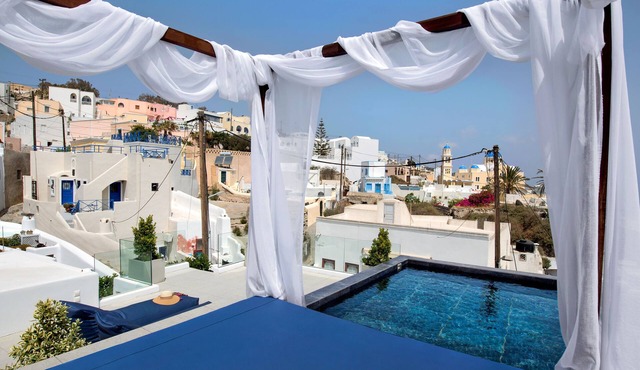 Fira 2-Bed Villa, Sleeps 4, Hot Tub & Pet Friendly