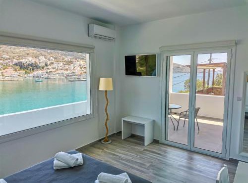 Galazio Rooms & Suites in Andros