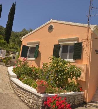 Georgia Apartments & Studios Corfu in Glyfada