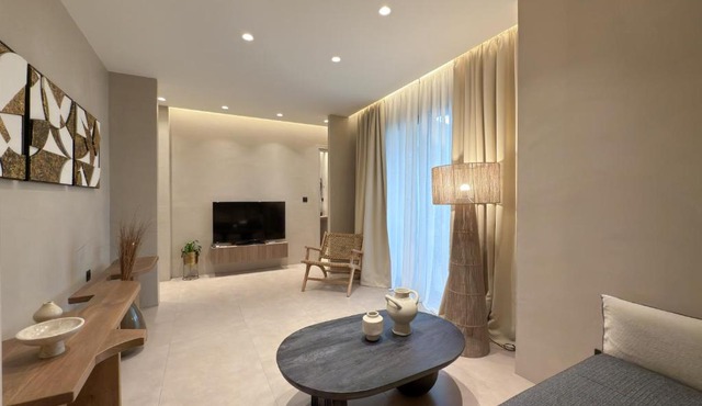 Geraniou Boutique Spot