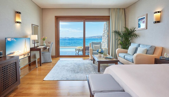 Grand Resort Lagonissi