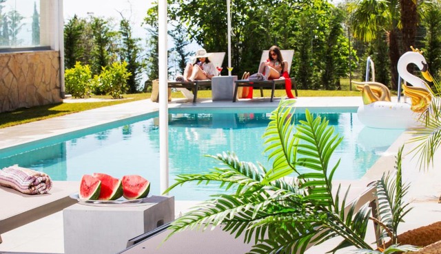Grande Terra Villas with Swimming Pool & Starlink WiFi in Spartýlas