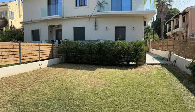 Greenery Luxury Apartment in Potamos