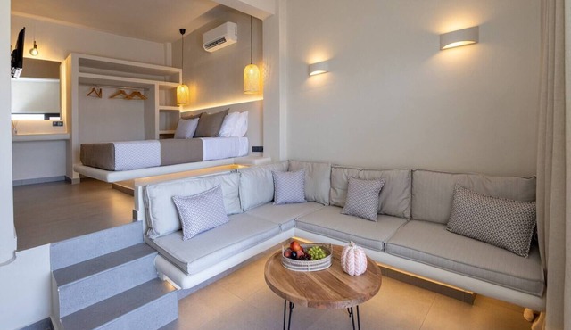 Grey Pearl suite in Tinos