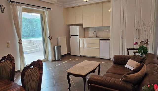 Guest Apartment Within a Villa in Lagonissi