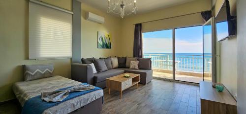 HARA APARTMENT In Front Of The Beach in Paralia Katerinis