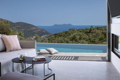High-end Villa Faos "One" in Fternón