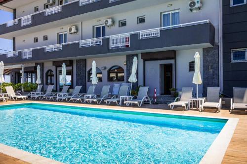 Hotel Akrothalassia J I K in Leptokarya