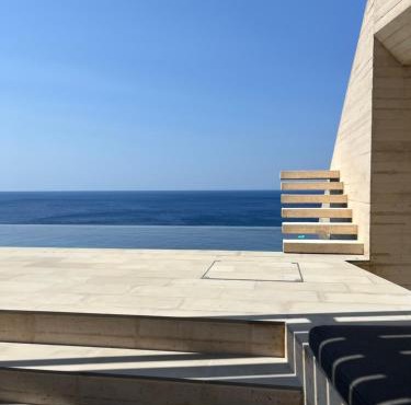 Hourglass Villa's Milos