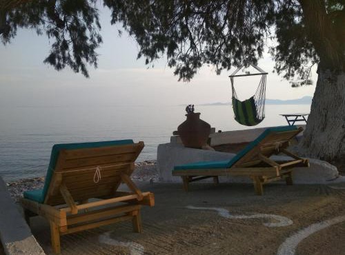 House On The Wave in Marathokampos