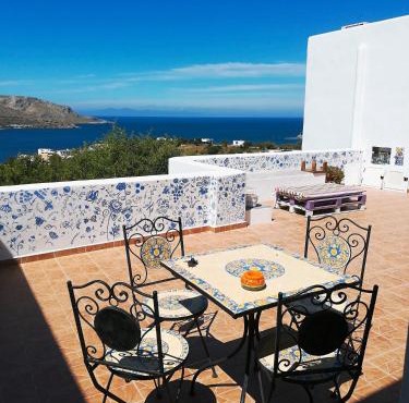 Il Canto delle Cicale in Agia Marina