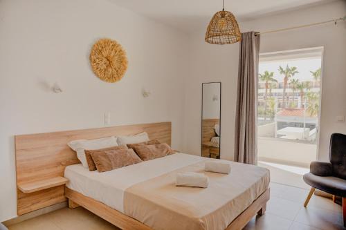 Indigo Seaside Experience in Adelianos Kampos