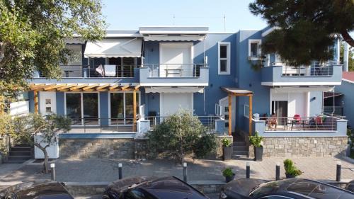 Isalos Suites in Nea Peramos