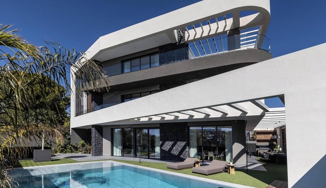 It’s a statement of refined living by etouri