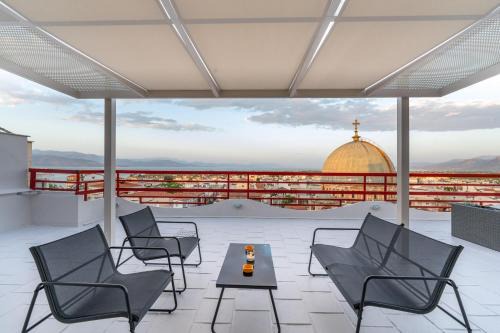 John's city center roof studio flat -panorama view in Aigio