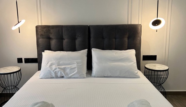 Junior Suite 4 with Hot Tub