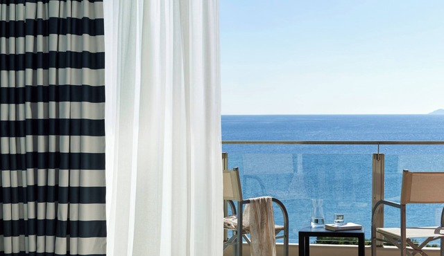 Kalamaki Beach Resort