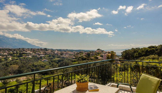 Kallithea Studio for 2 in Lakithra