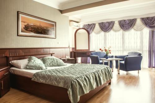 King Hotel in Peje