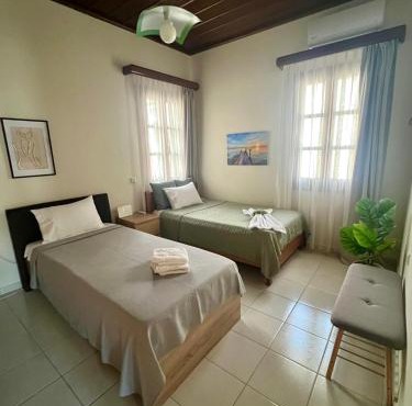 Lagom House in Panagia