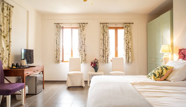 Lagou Raxi Country Hotel