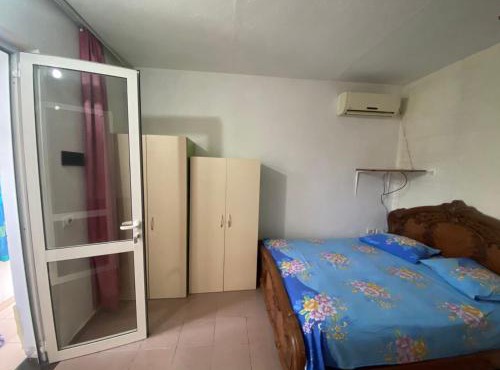 Lapraka Room in Tirana