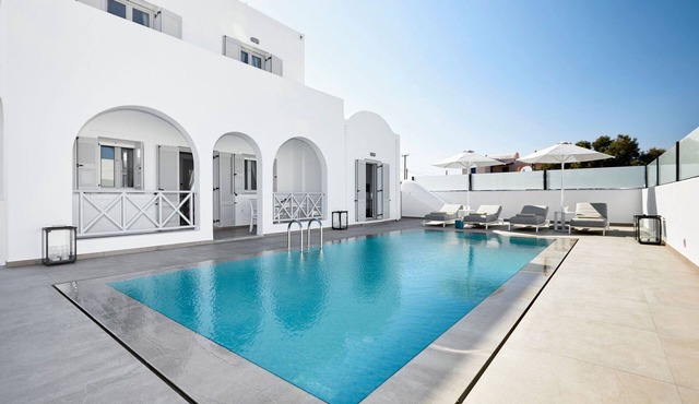Lavish Santorini Villa | Aegean Serenity Villa | 3 Bedrooms | Private Heated.
