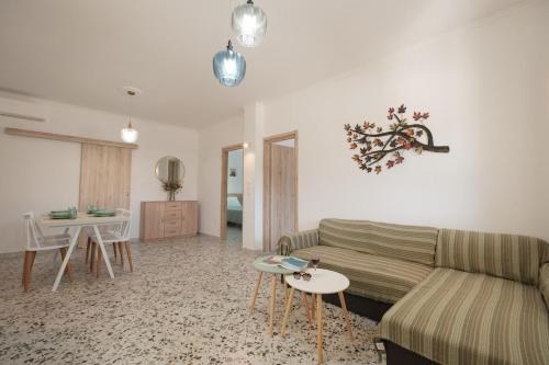 Lefka Apartment - Ground Floor in Magouládes