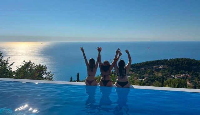 Lefkada Sunset Villa in Kalamitsi