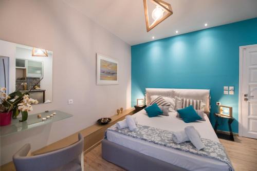 LEFKAS CITY APARTMENTS & SUITES in Lefkada