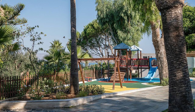 Leptos Panorama Hotel in Chania
