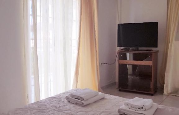 LIA HOUSE in Artemida