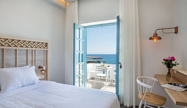 Livikon by the Sea in Sfakia
