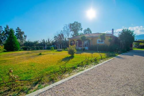 Loukas Farm House in Ayios Kirikos