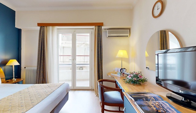 Lucy Hotel