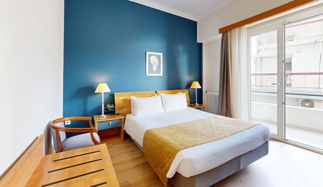 Lucy Hotel