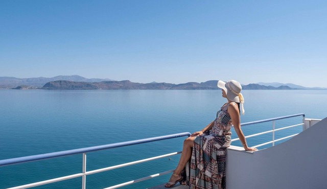 Luxuriöses Apartment mit einem Schlafzimmer direkt am Wasser, Meerblick by Interhome