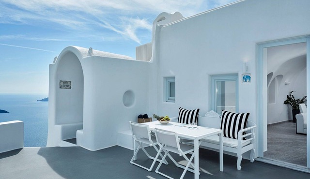 Luxurious Imerovigli Villa | 7 Bedrooms | Caldera View | Private Pools |.