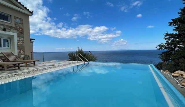 Luxurious Villa Elise with infinity pool and sensational Aegean Sea views