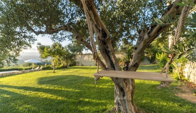 ★ Luxury 8BR | COMPLEX with PRIVATE Pool in Darmarochori
