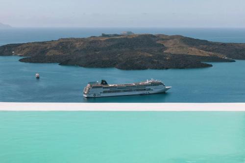 Luxury Grand Santorini Villa 3 Bedrooms Unforgettable Caldera Sea Views